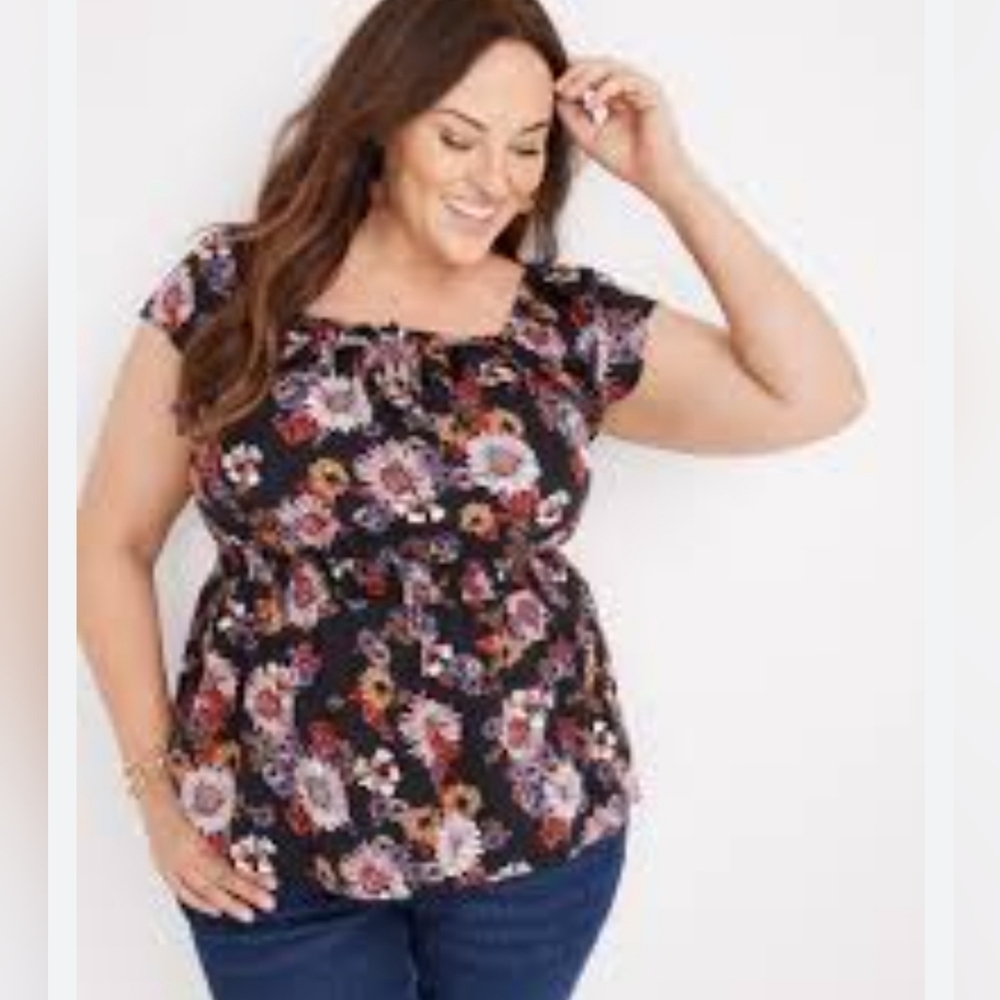 MAURICES 0X black Floral Smocked Elastic waist Short Sleeve Blouse